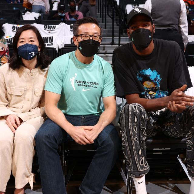 1656703170119093200.jpg 1233638048.jpg