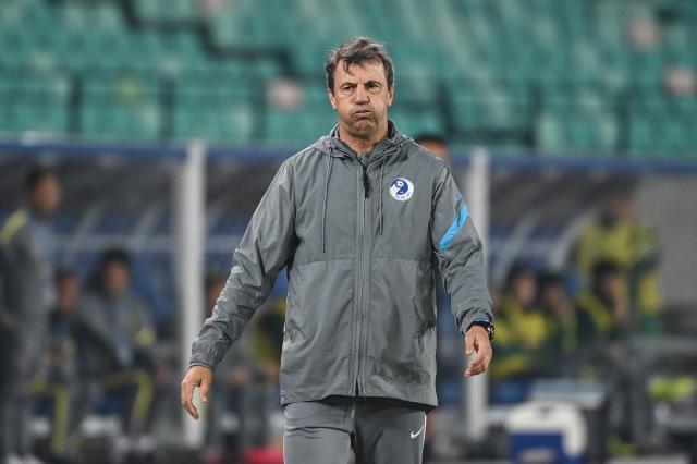 NBA直播-老队友对决何塞抓住救命稻草 首胜后急需解决一点